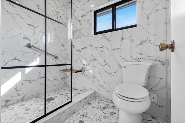 1524 Gabriel St, Hollywood, FL 33020