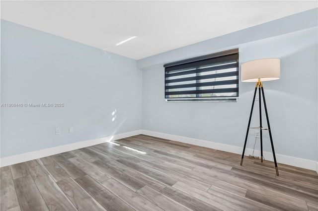 1524 Gabriel St, Hollywood, FL 33020