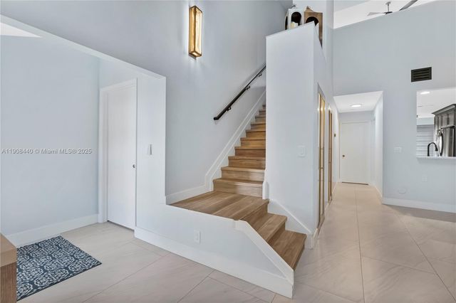 1524 Gabriel St, Hollywood, FL 33020