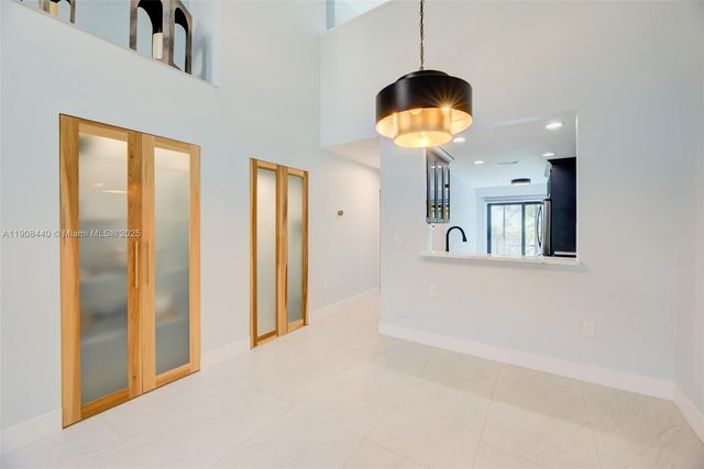 1524 Gabriel St, Hollywood, FL 33020