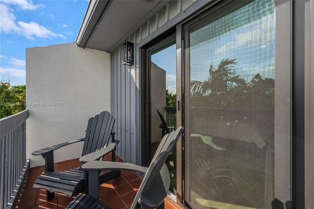 1524 Gabriel St, Hollywood, FL 33020