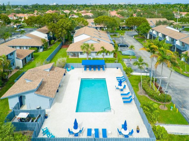 1524 Gabriel St, Hollywood, FL 33020