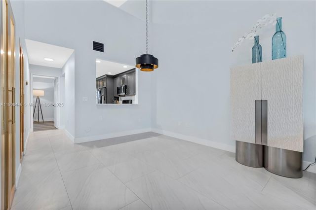 1524 Gabriel St, Hollywood, FL 33020