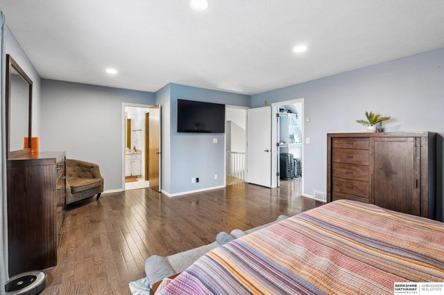 11819 Jefferson Plaza, Omaha, NE 68137