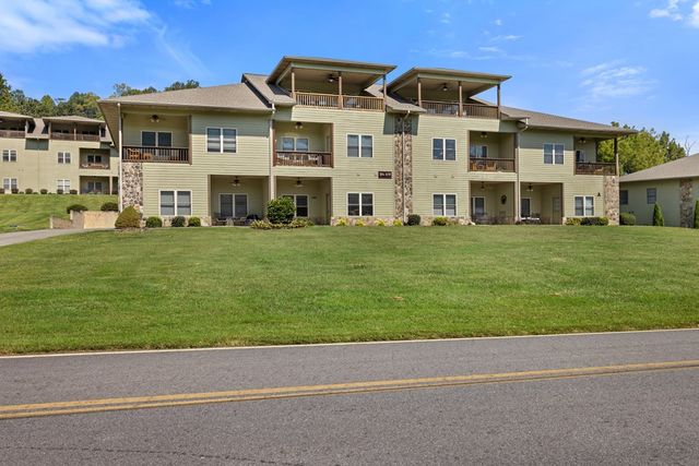 1649 C Lakeview Dr, Young Harris, GA 30582