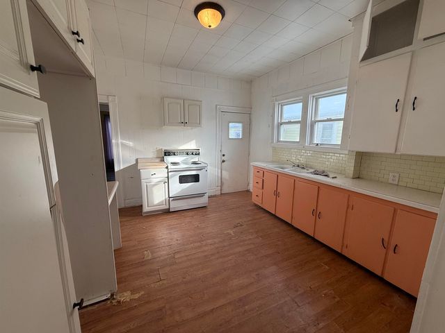 310 N Kinney Avenue, Pleasant, MI 48858