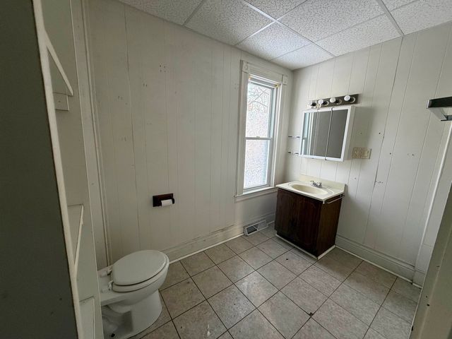 310 N Kinney Avenue, Pleasant, MI 48858