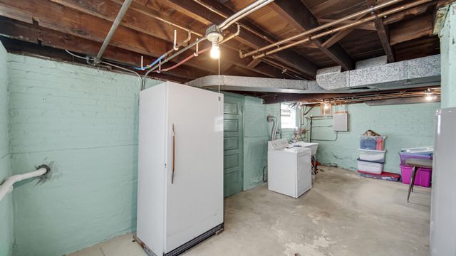 2018 Superior Avenue, Whiting, IN 46394