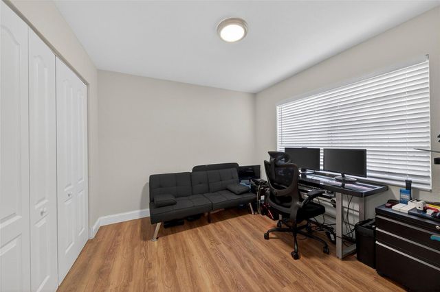 348 NW 40th Court, Oakland Park, FL 33309