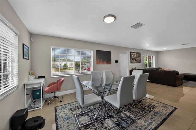 348 NW 40th Court, Oakland Park, FL 33309
