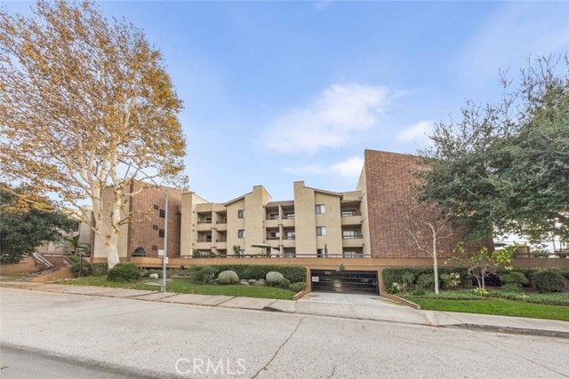 424 Oak Street 324, Glendale, CA 91204