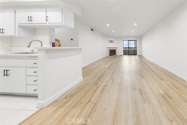 424 Oak Street 324, Glendale, CA 91204