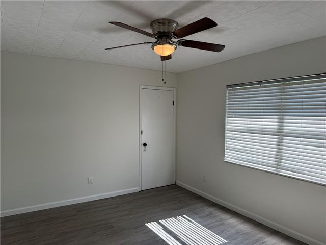 1111 E OKALOOSA AVENUE, Tampa, FL 33604