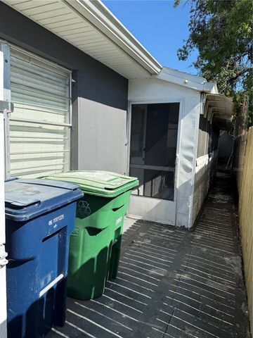 1111 E OKALOOSA AVENUE, Tampa, FL 33604