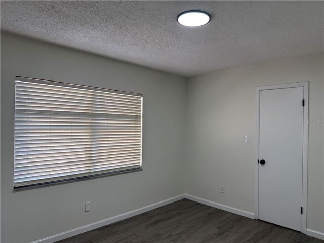 1111 E OKALOOSA AVENUE, Tampa, FL 33604