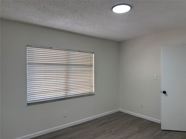 1111 E OKALOOSA AVENUE, Tampa, FL 33604