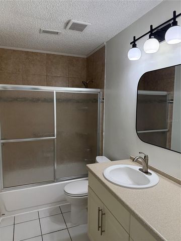 1111 E OKALOOSA AVENUE, Tampa, FL 33604