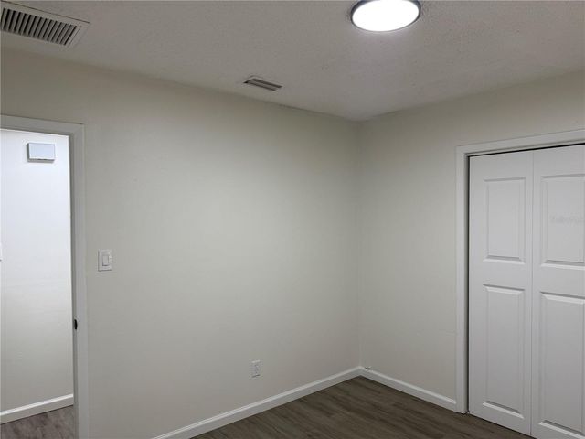 1111 E OKALOOSA AVENUE, Tampa, FL 33604