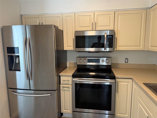 1111 E OKALOOSA AVENUE, Tampa, FL 33604