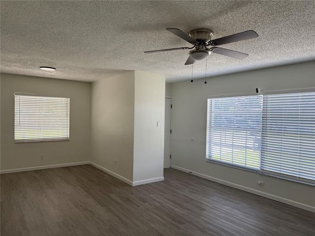 1111 E OKALOOSA AVENUE, Tampa, FL 33604
