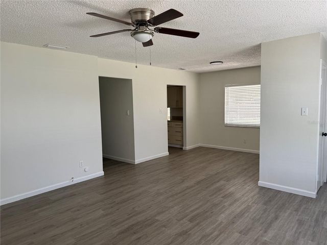1111 E OKALOOSA AVENUE, Tampa, FL 33604