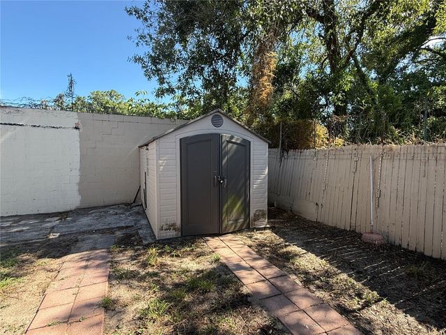 1111 E OKALOOSA AVENUE, Tampa, FL 33604
