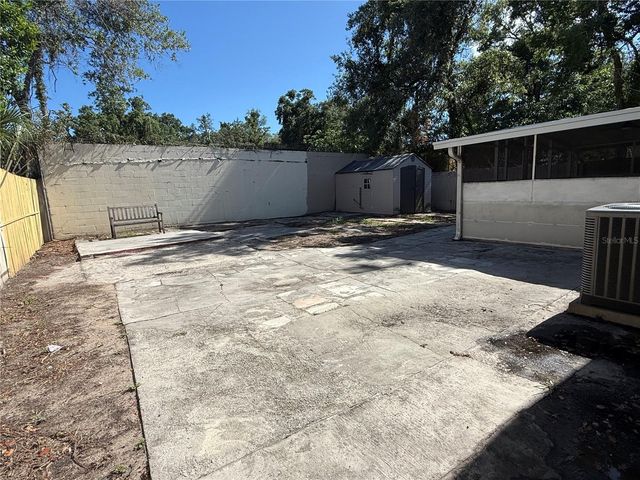1111 E OKALOOSA AVENUE, Tampa, FL 33604