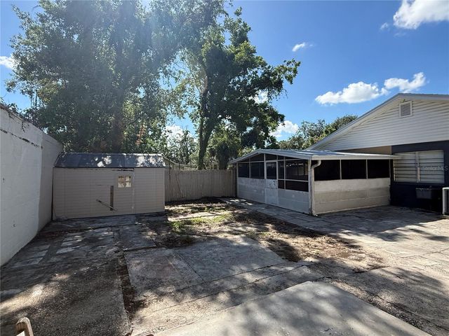 1111 E OKALOOSA AVENUE, Tampa, FL 33604