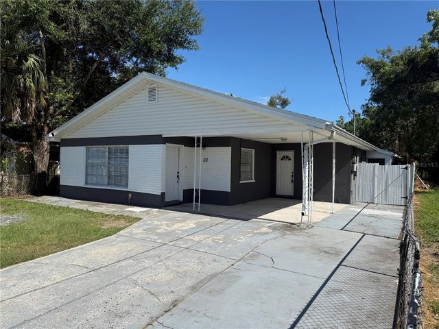 1111 E OKALOOSA AVENUE, Tampa, FL 33604