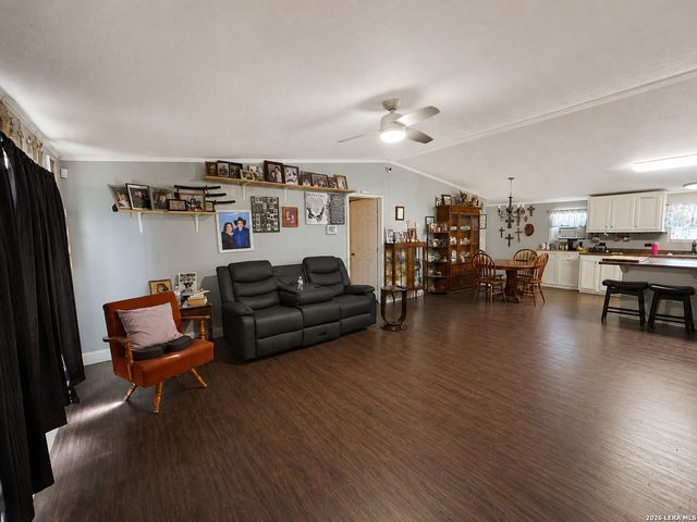 22950 Fawn Trail, Elmendorf, TX 78112