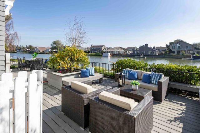 756 Newport Circle, Redwood City, CA 94065