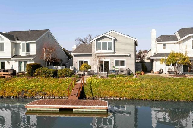 756 Newport Circle, Redwood City, CA 94065