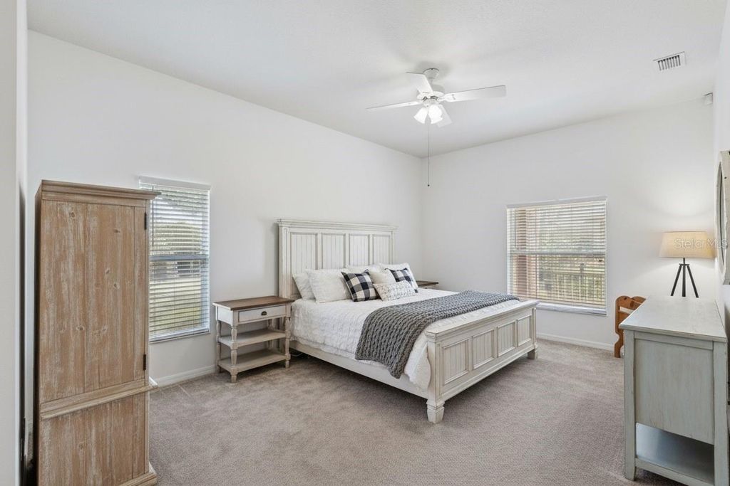 Image 22 of property listing at 10616 OLD GROVE ROAD, Clermont, FL 34711