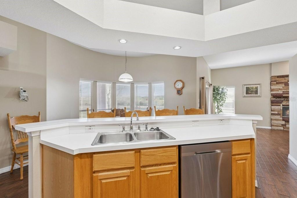 Image 28 of property listing at 10616 OLD GROVE ROAD, Clermont, FL 34711