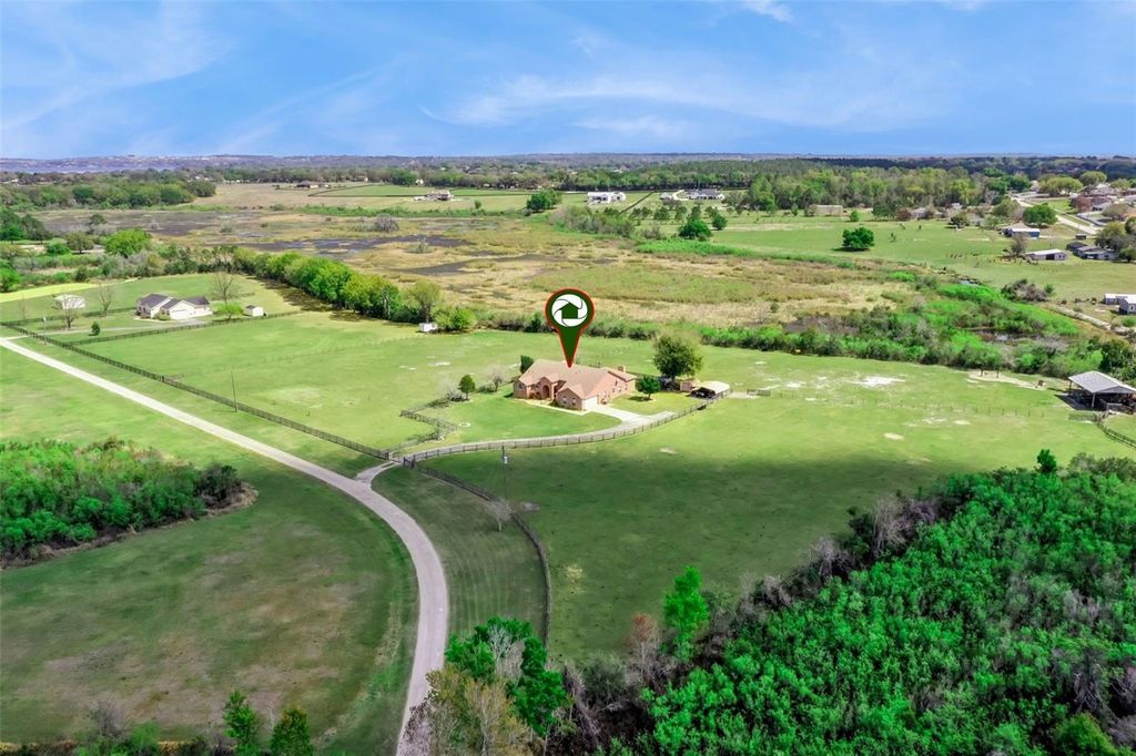 Image 41 of property listing at 10616 OLD GROVE ROAD, Clermont, FL 34711