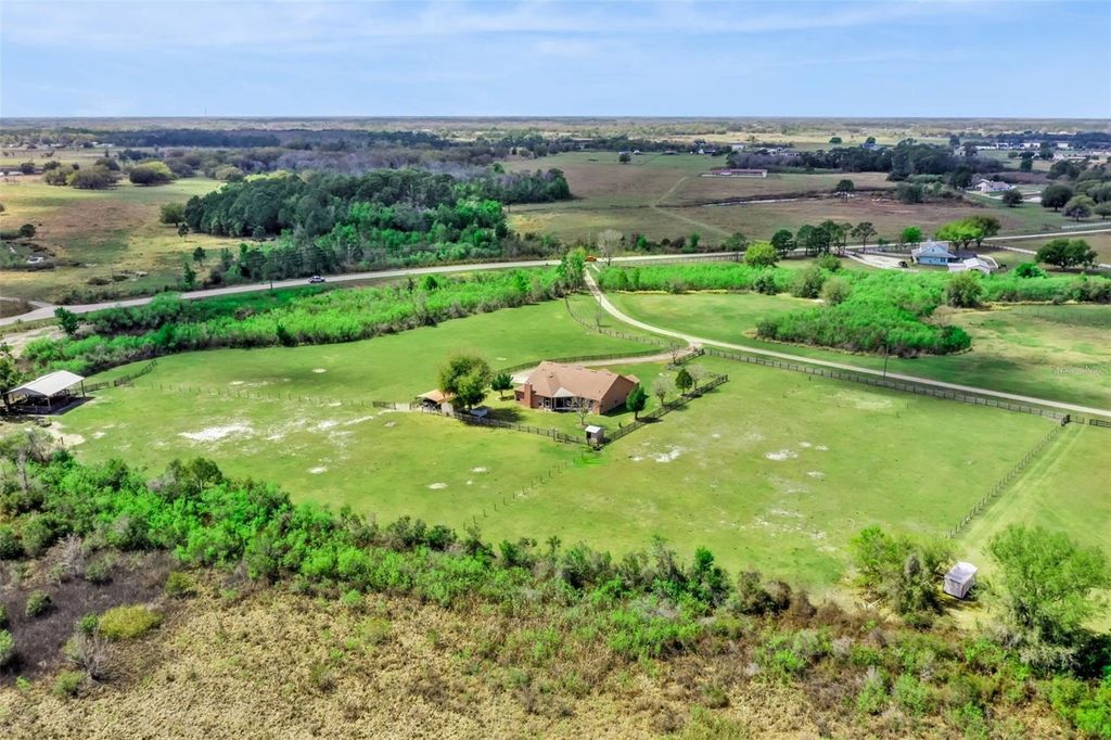 Image 50 of property listing at 10616 OLD GROVE ROAD, Clermont, FL 34711