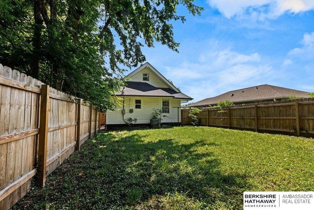 2416 Spencer Street, Omaha, NE 68111