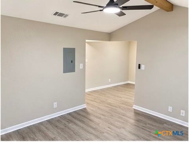 1312 S Mesquite Avenue, New Braunfels, TX 78130