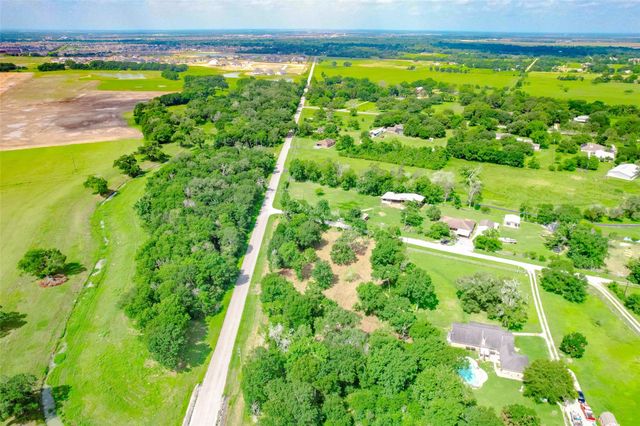 8519 Maywald Street, Manvel, TX 77578