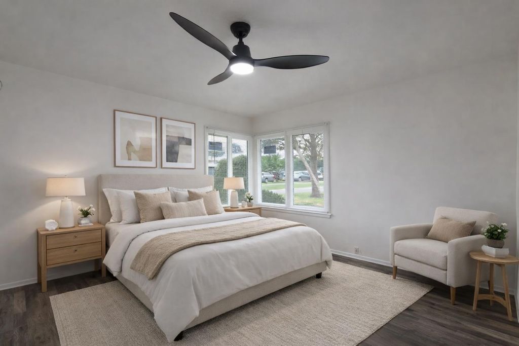 Image 10 of property listing at 1812 W Bellaire Way, Fresno, CA 93705