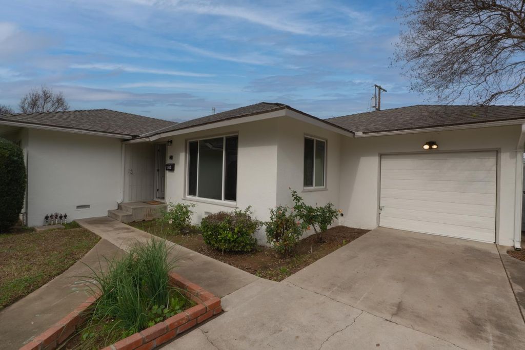 Image 2 of property listing at 1812 W Bellaire Way, Fresno, CA 93705