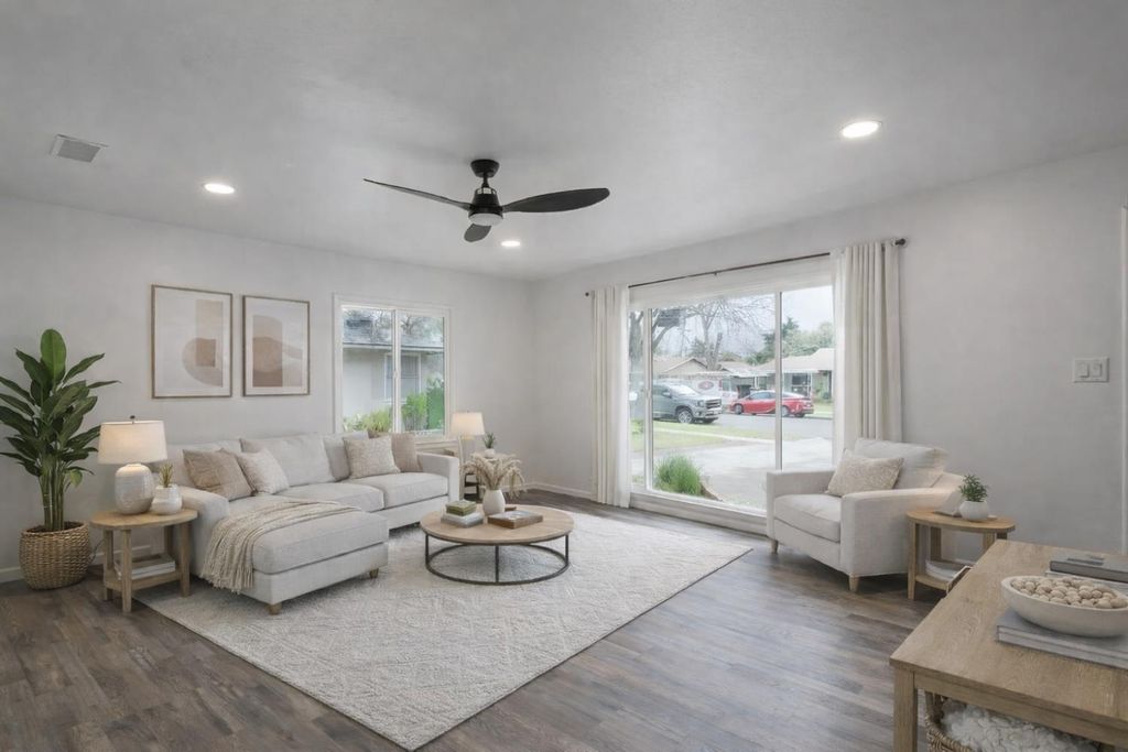 Image 5 of property listing at 1812 W Bellaire Way, Fresno, CA 93705