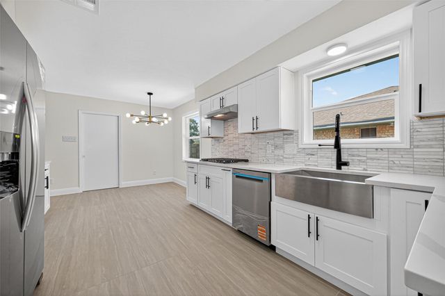 3607 Point Clear Drive, Missouri City, TX 77459