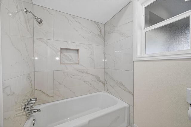 3607 Point Clear Drive, Missouri City, TX 77459