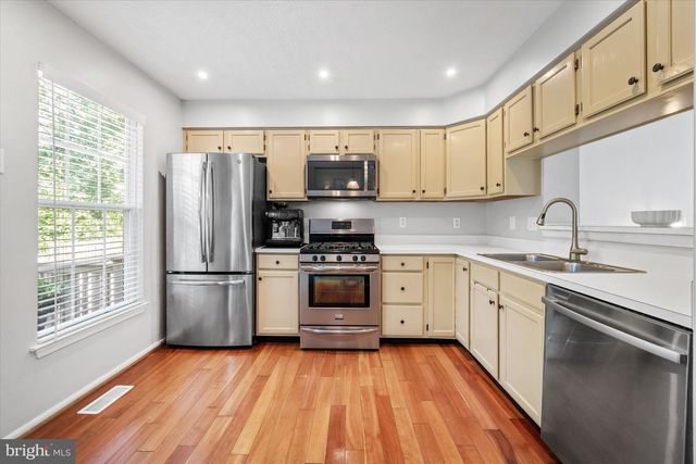 1013 RIDGEWOOD CT, Newark, DE 19711