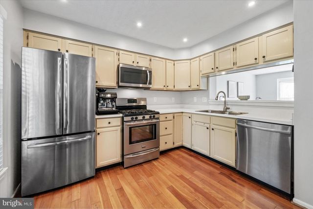 1013 RIDGEWOOD CT, Newark, DE 19711
