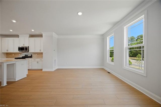 115 Bracewell LN, Yorktown, VA 23692