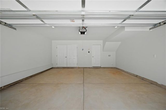 115 Bracewell LN, Yorktown, VA 23692