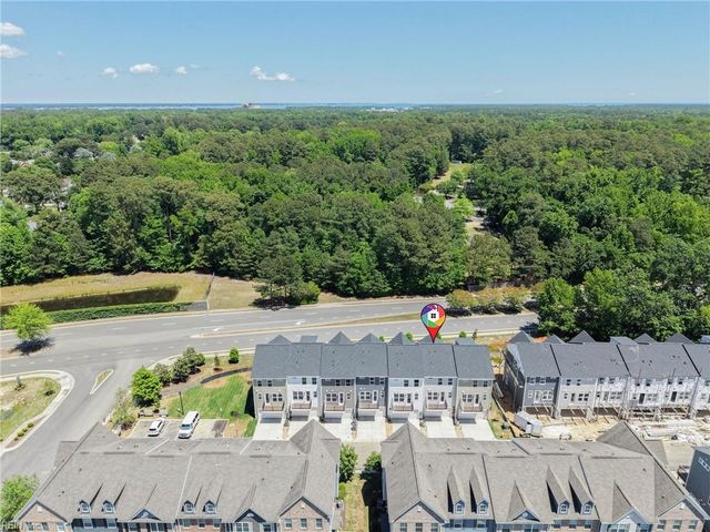 115 Bracewell LN, Yorktown, VA 23692