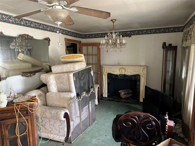 6022 Belarbor Street, Houston, TX 77033